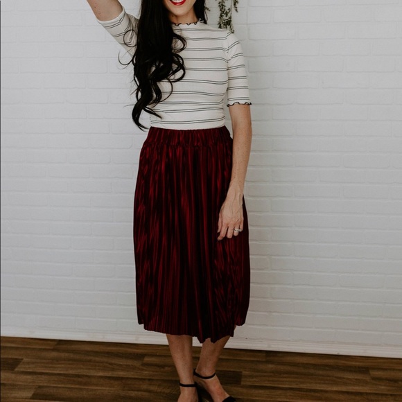 Boho Satin Wash Midi Skirt - Burgundy - Picture 3 of 8